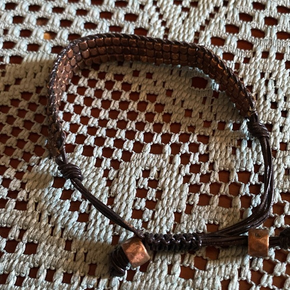 Vintage Bracelets Designer Fossil Gold-Tone Beaded Adjustable Black Cord Wrap - Picture 4 of 5